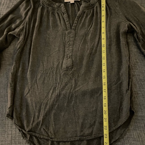 Puff sleeve LOFT blouse - Picture 2 of 6